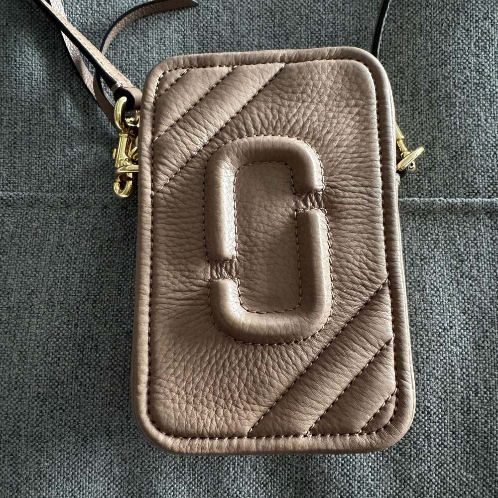 Marc Jacobs Leather Crossbody Bag - Picture 5 of 9